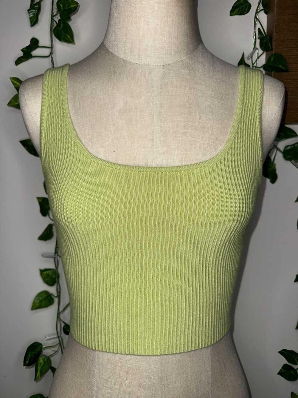 House Of Harlow 1960 Green Ribbed Cropped Square Neck Tank Top